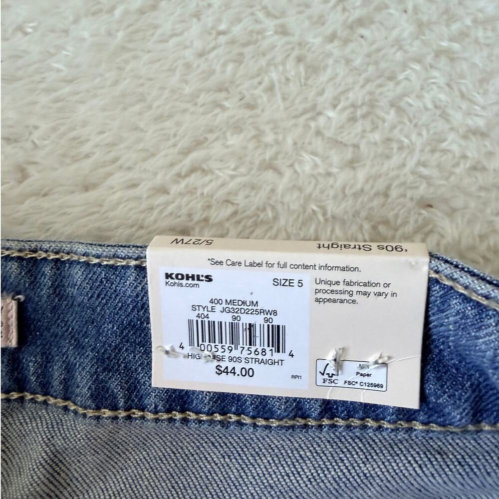 NWT SO High Rise 90s Straight Jeans Juniors 5 27W Light Wash Distressed - Picture 7 of 9